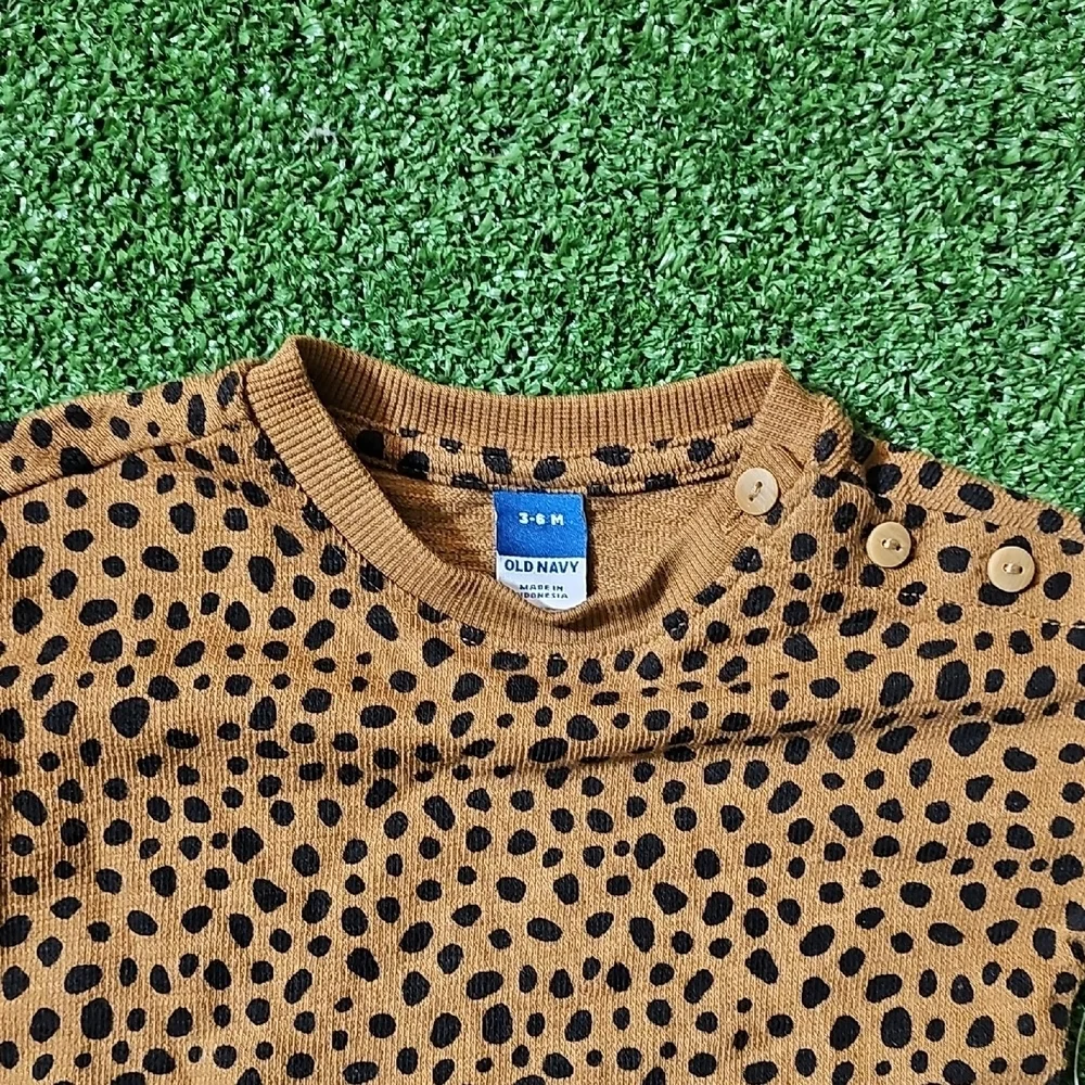 Old Navy Brown and Black Polka Dot Kids Tee